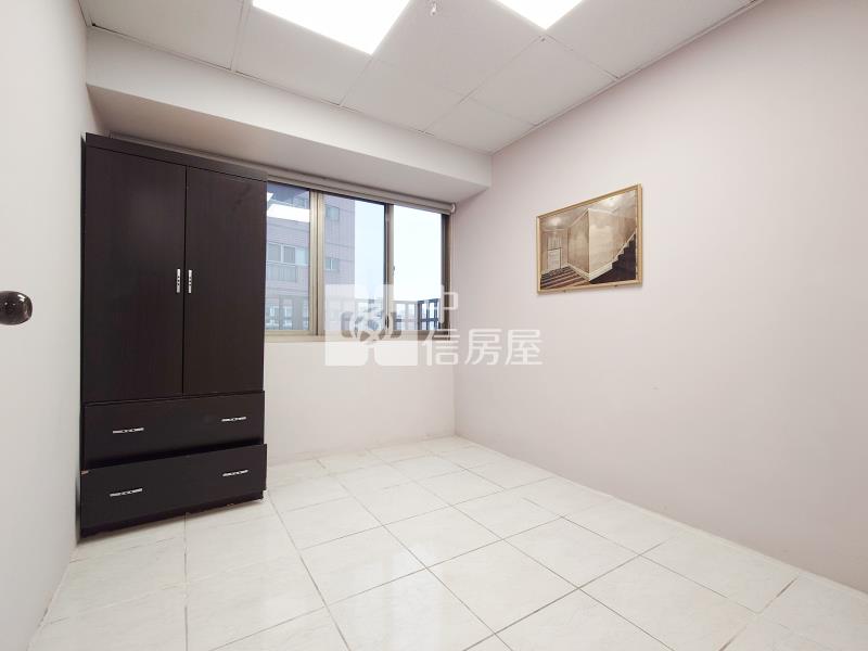 城市經典3+1房車位房屋室內格局與周邊環境