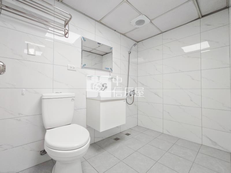 城市經典3+1房車位房屋室內格局與周邊環境