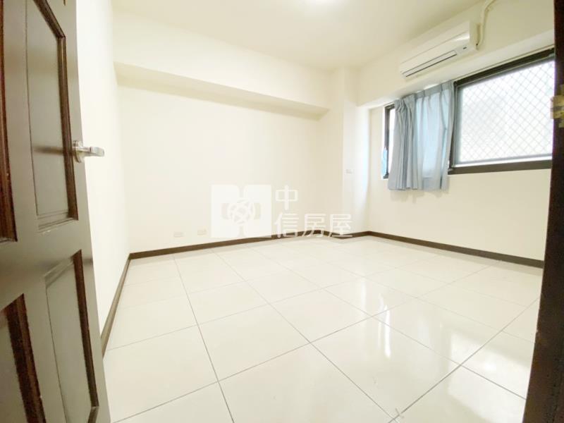 【新世紀】內壢交流道美麗歐洲3房車房屋室內格局與周邊環境