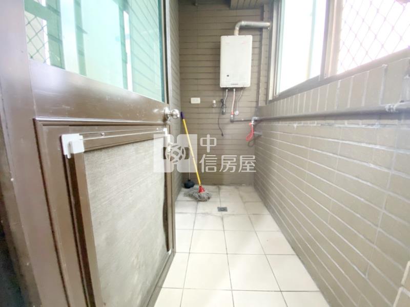 【新世紀】內壢交流道美麗歐洲3房車房屋室內格局與周邊環境