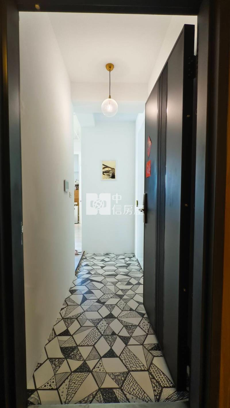 A18高鐵精美裝潢高樓層景觀房房屋室內格局與周邊環境