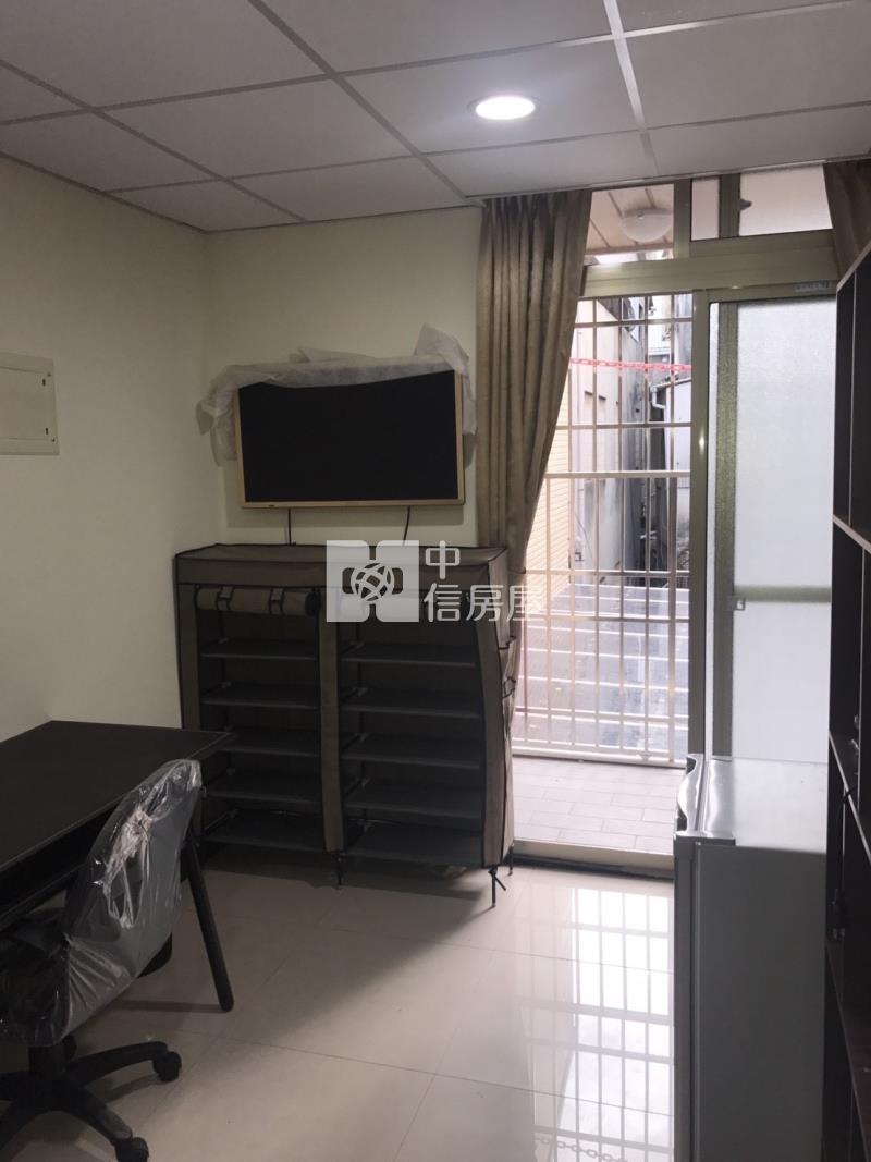 霧峰第一市場8間滿租套房房屋室內格局與周邊環境