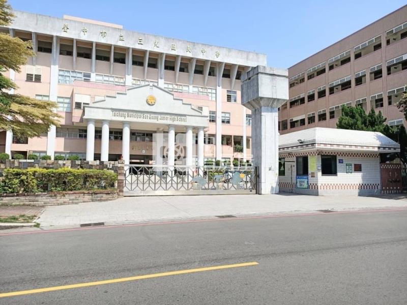 溫布頓三房+車位房屋室內格局與周邊環境