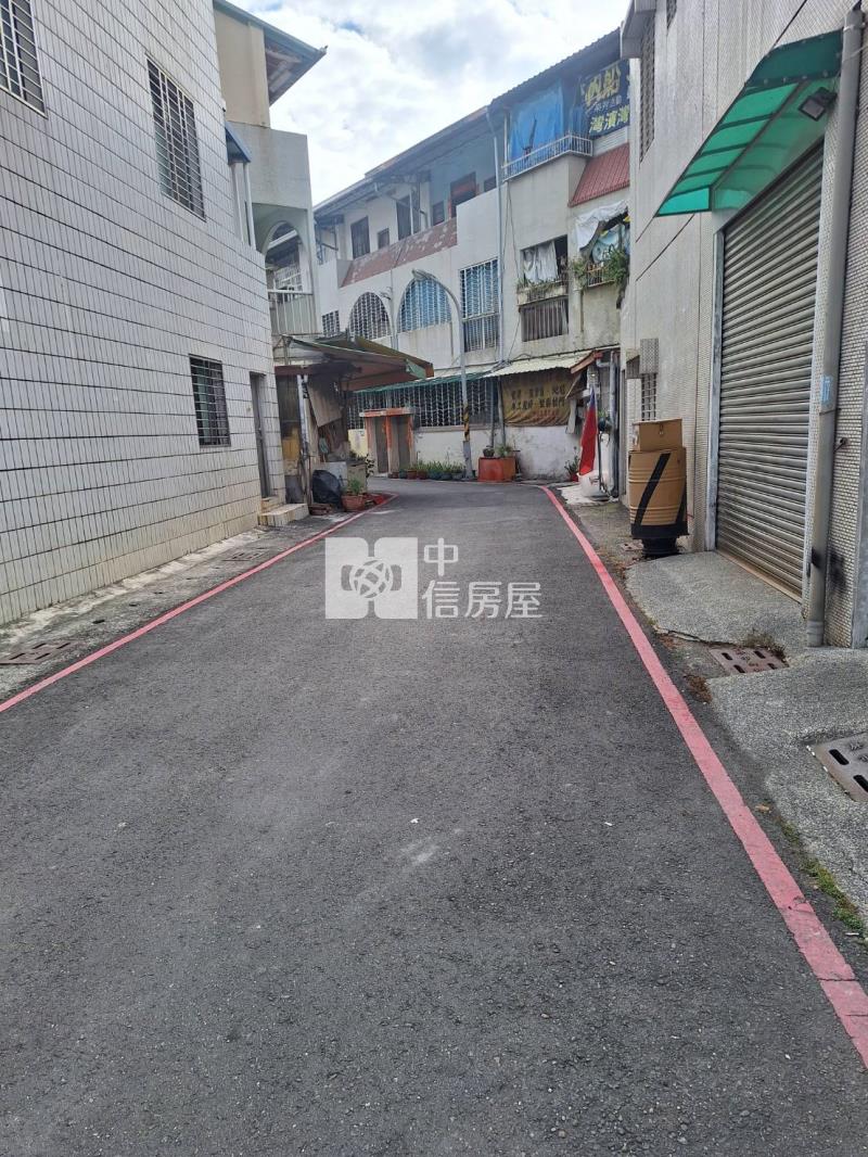 屏東市崇蘭新整透天宅房屋室內格局與周邊環境