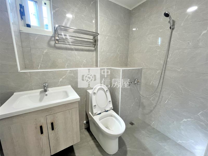 樹孝商圈-竹園華廈三房車位房屋室內格局與周邊環境