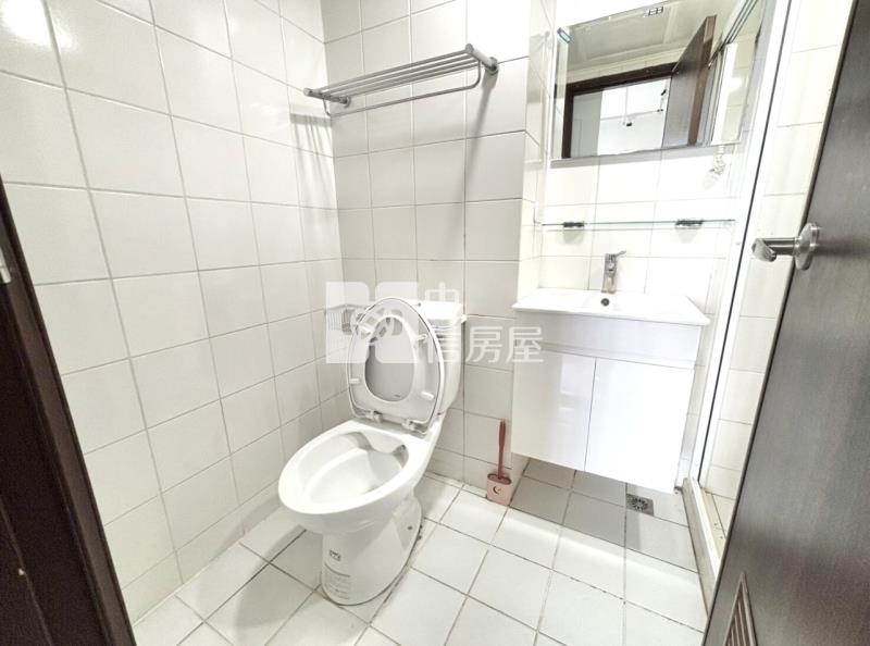 皇凱名門3房+車位房屋室內格局與周邊環境