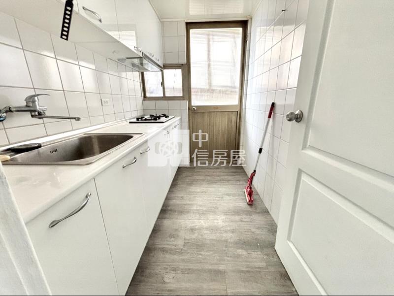 皇凱名門3房+車位房屋室內格局與周邊環境