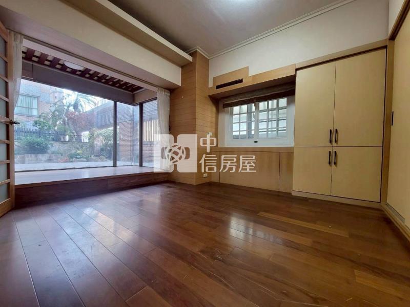 近夢時代空中花園三房平車房屋室內格局與周邊環境