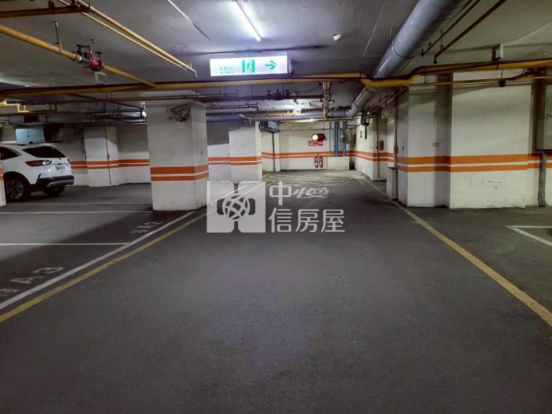 近夢時代空中花園三房平車房屋室內格局與周邊環境