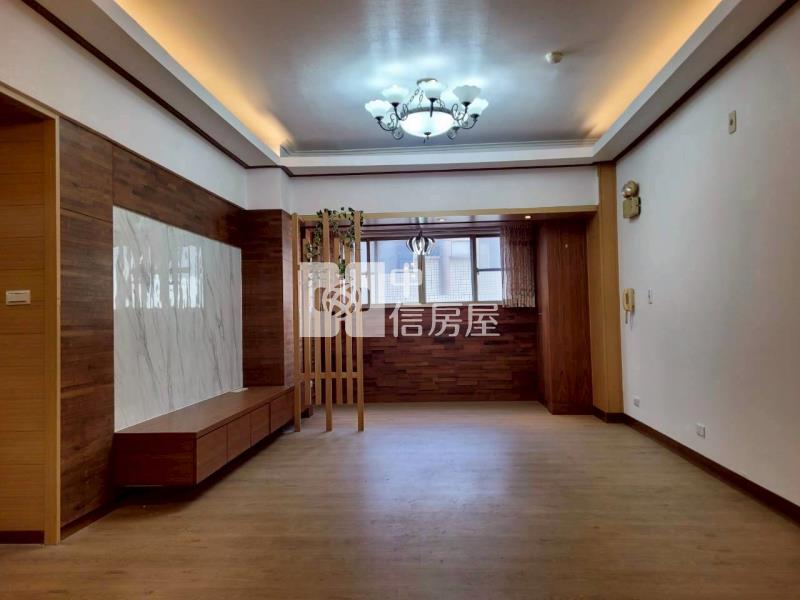 近夢時代空中花園三房平車房屋室內格局與周邊環境