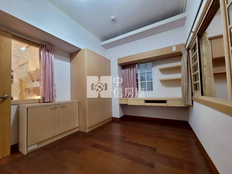 近夢時代空中花園三房平車房屋室內格局與周邊環境