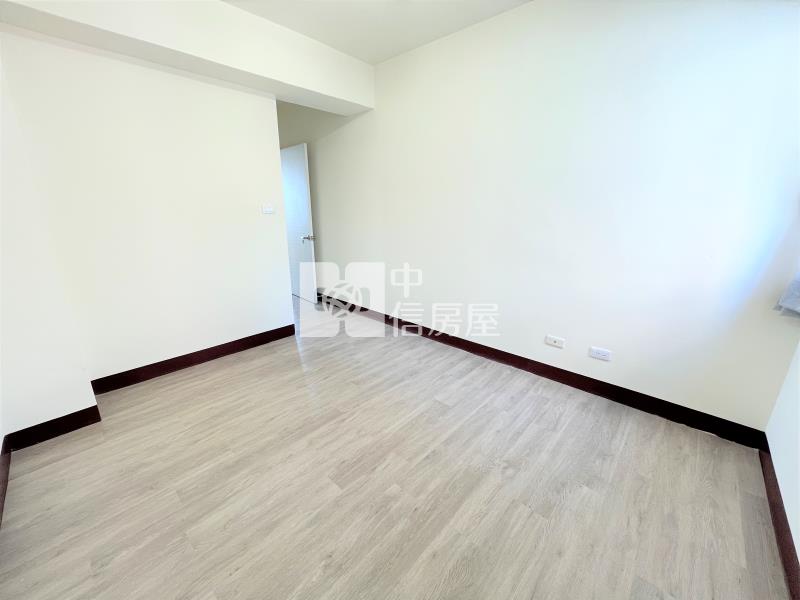 樹孝商圈-梅園華廈三房車位房屋室內格局與周邊環境