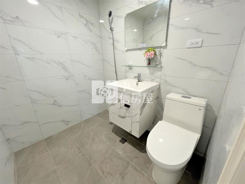 樹孝商圈-梅園華廈三房車位房屋室內格局與周邊環境