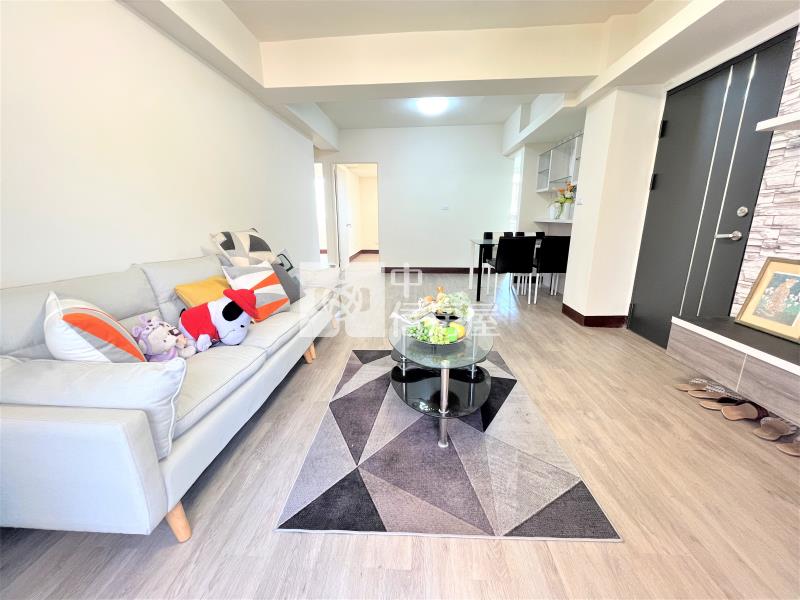 樹孝商圈-梅園華廈三房車位房屋室內格局與周邊環境