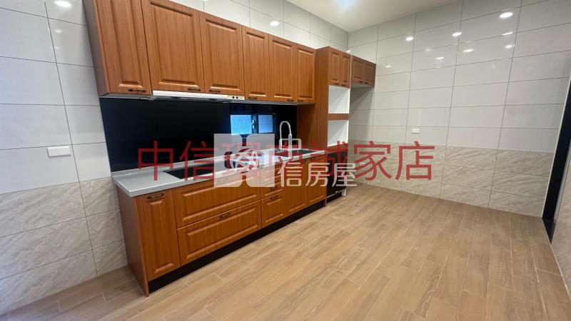 近A20站日式風整新透天房屋室內格局與周邊環境