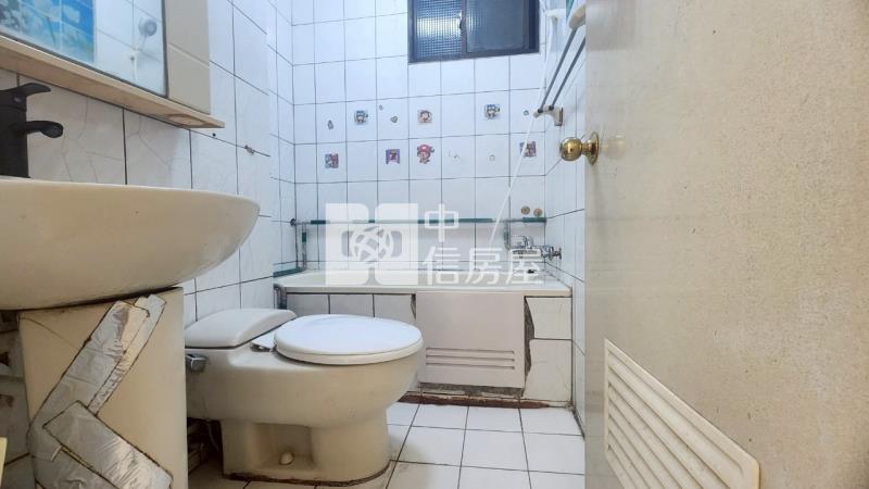 桃園君臨天下一樓三房車房屋室內格局與周邊環境