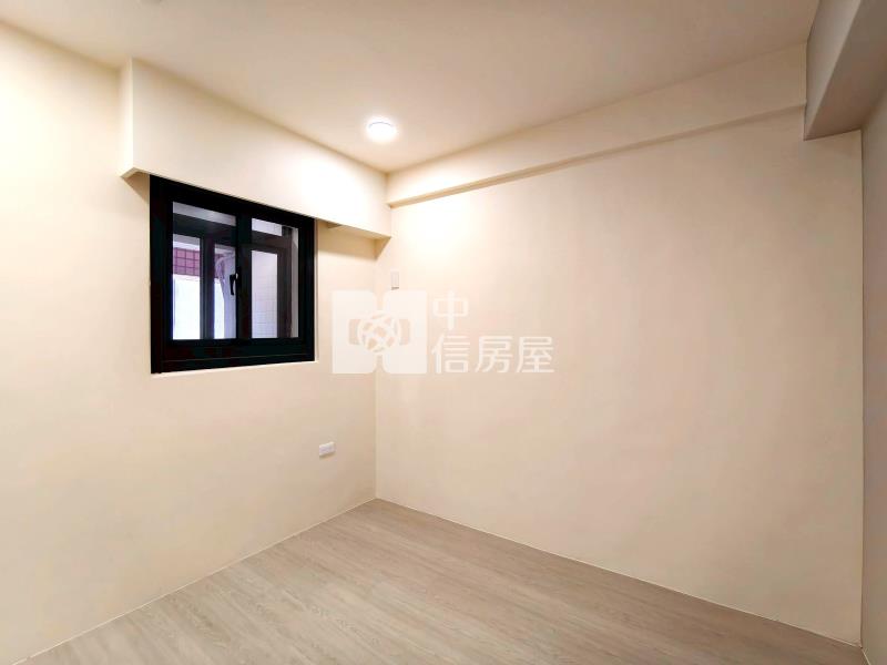 文心百利新整理三房車位捷運宅房屋室內格局與周邊環境