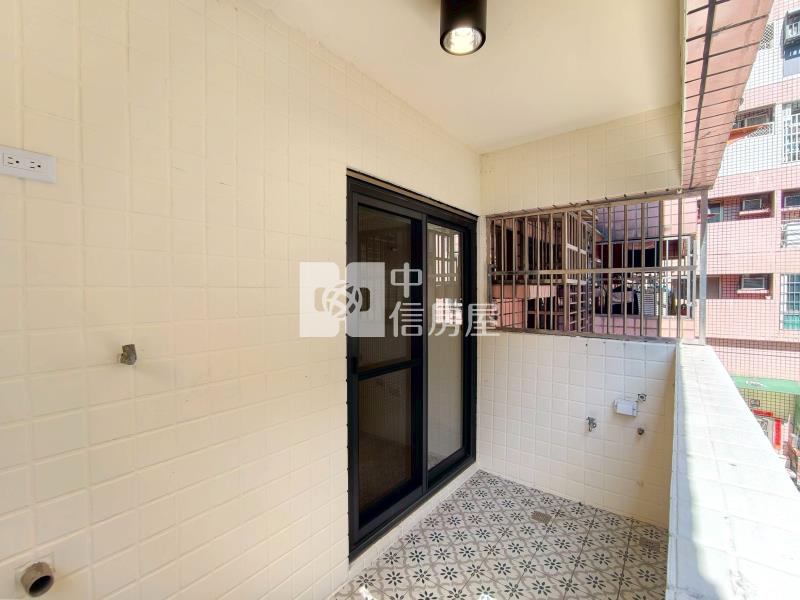 文心百利新整理三房車位捷運宅房屋室內格局與周邊環境