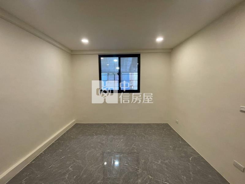 太平藝文中心*全新整理.大面寬.大車庫*透天房屋室內格局與周邊環境