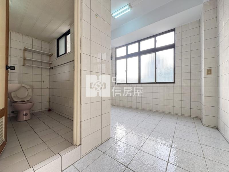 興大附農旁10米路透天房屋室內格局與周邊環境