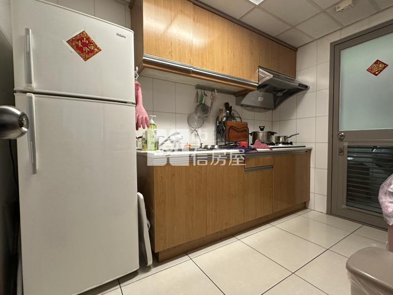 內壢前站、忠孝商圈、元生國小、愛琴海大三房房屋室內格局與周邊環境