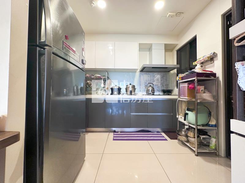 米蘭雙星4房平車房屋室內格局與周邊環境