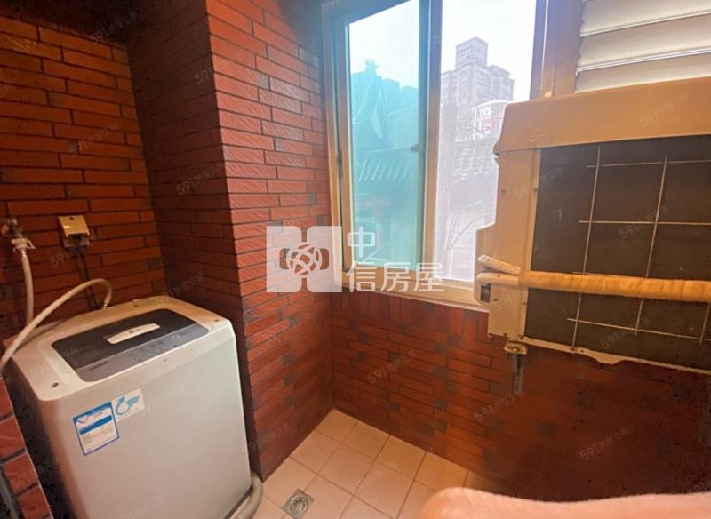 近SOGO火車站摩登套房房屋室內格局與周邊環境