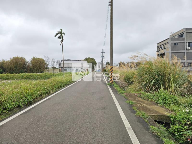 高鐵南路旁方正農地房屋室內格局與周邊環境