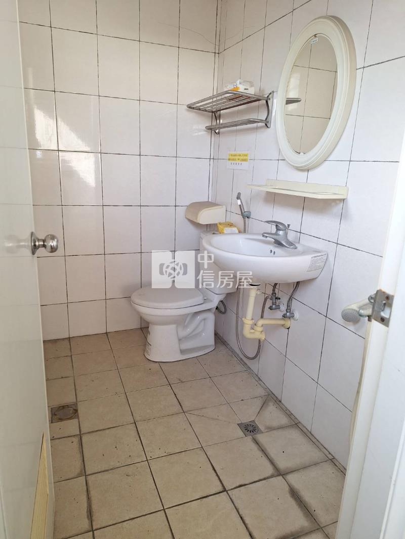 仁德太子路正路面漂亮農地+合法倉庫房屋室內格局與周邊環境