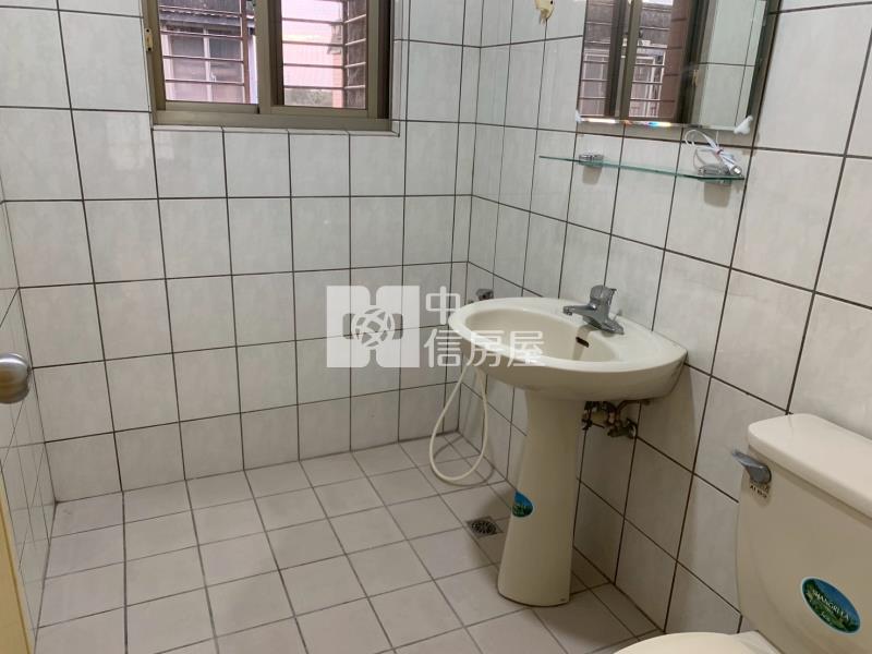 梅園透天房屋室內格局與周邊環境