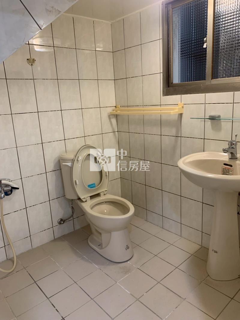 梅園透天房屋室內格局與周邊環境