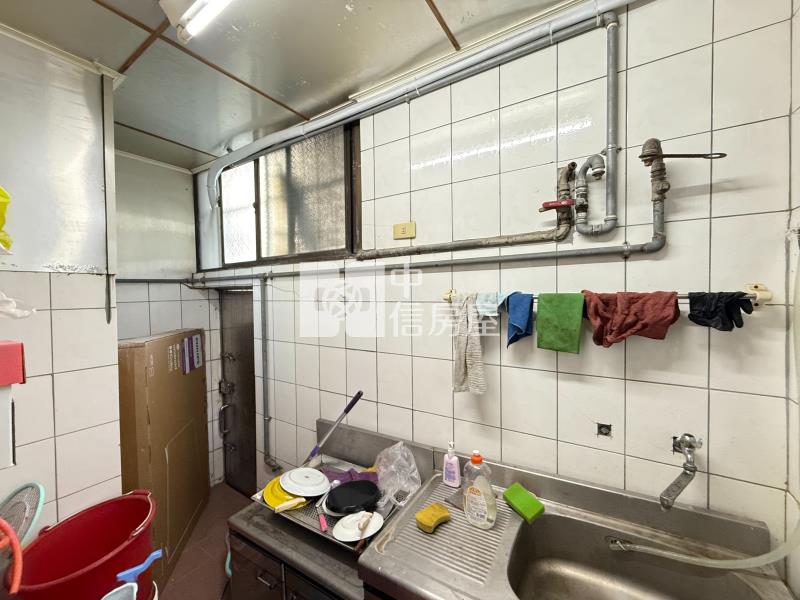 北區育強街7米面寬金店房屋室內格局與周邊環境