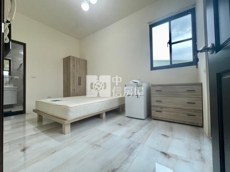 興嘉首席三角窗黃金店住房屋室內格局與周邊環境