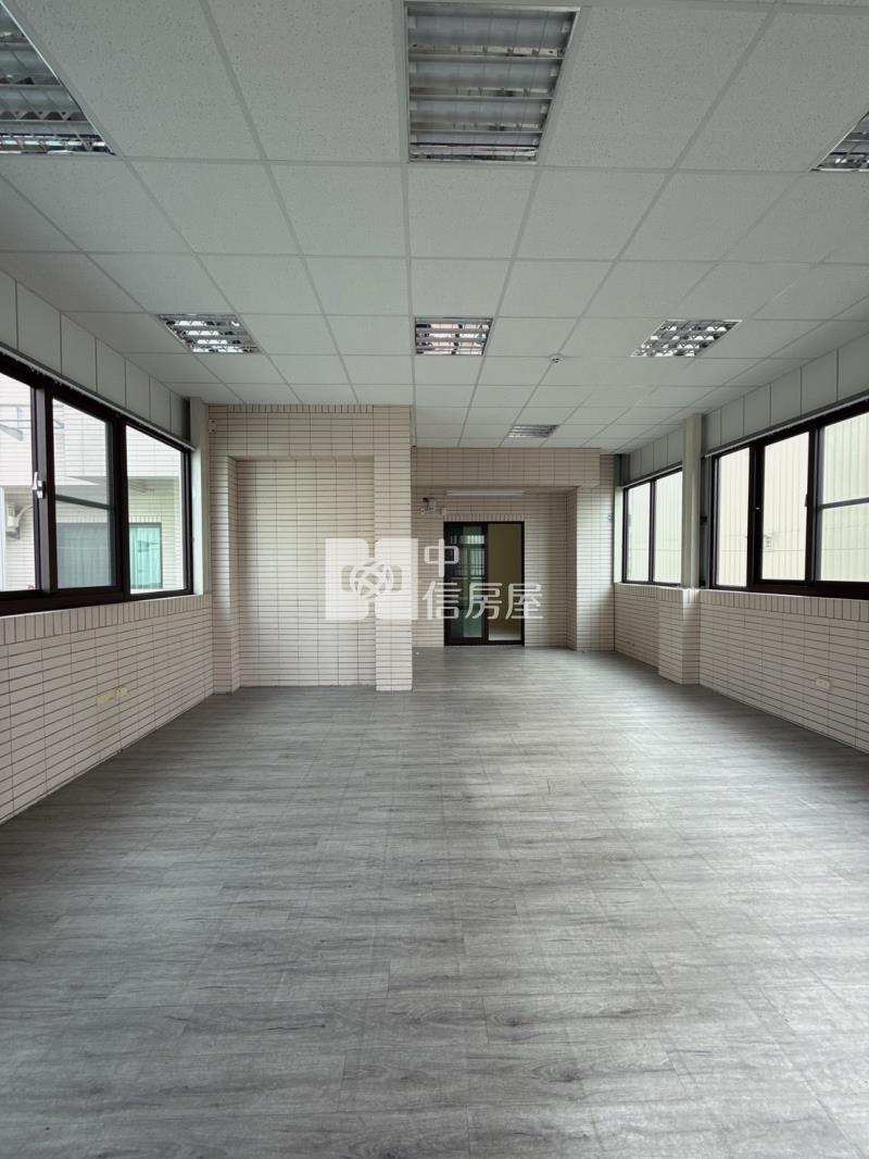 興嘉首席三角窗黃金店住房屋室內格局與周邊環境