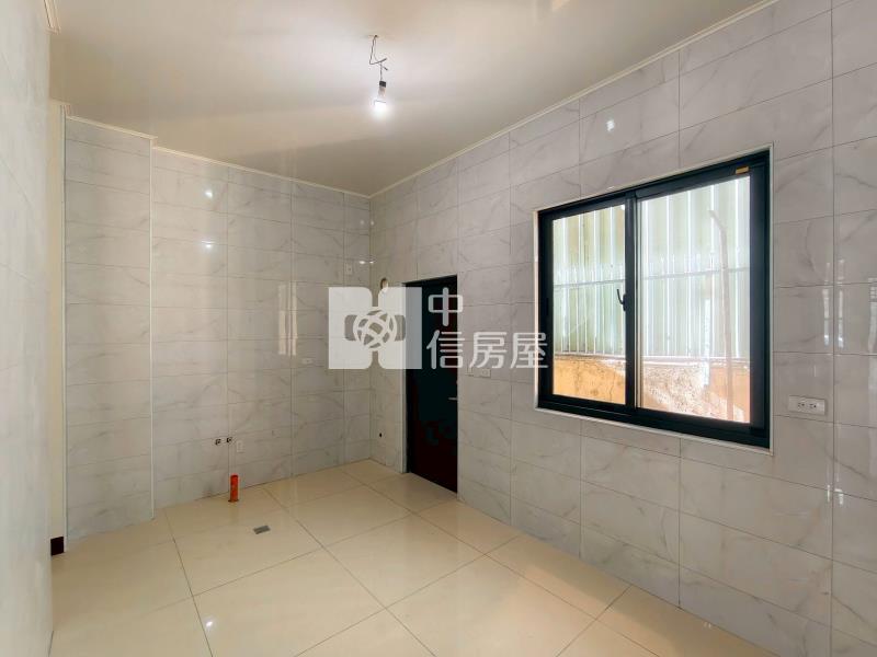 太平宜欣國小全新邊間電梯別墅房屋室內格局與周邊環境