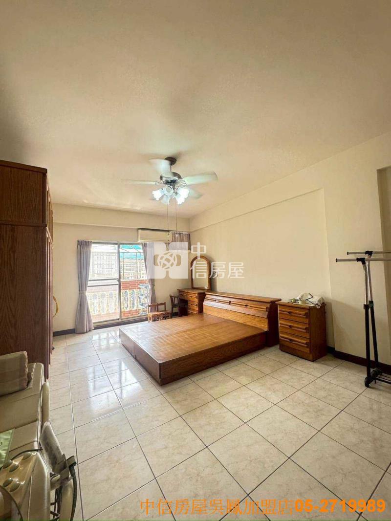 垂楊國小車庫美別墅房屋室內格局與周邊環境