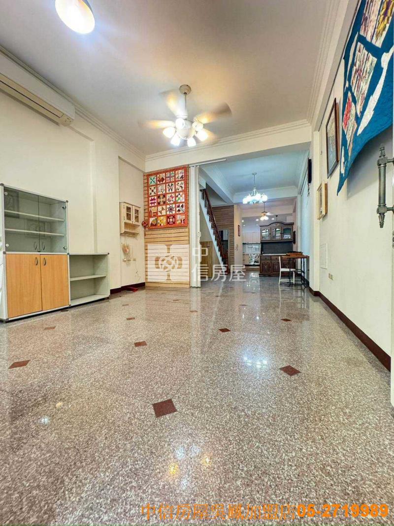 垂楊國小車庫美別墅房屋室內格局與周邊環境