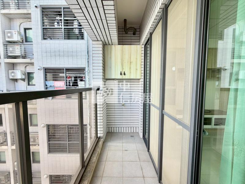 文華硯高樓層大三房平車房屋室內格局與周邊環境