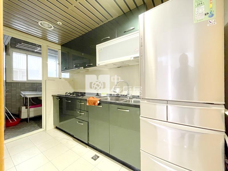 海華國際之星裝潢3房車房屋室內格局與周邊環境