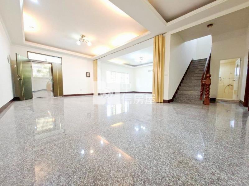 青埔高鐵10米路農舍房屋室內格局與周邊環境