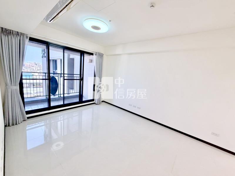 高樓層無限視野三房+平車房屋室內格局與周邊環境