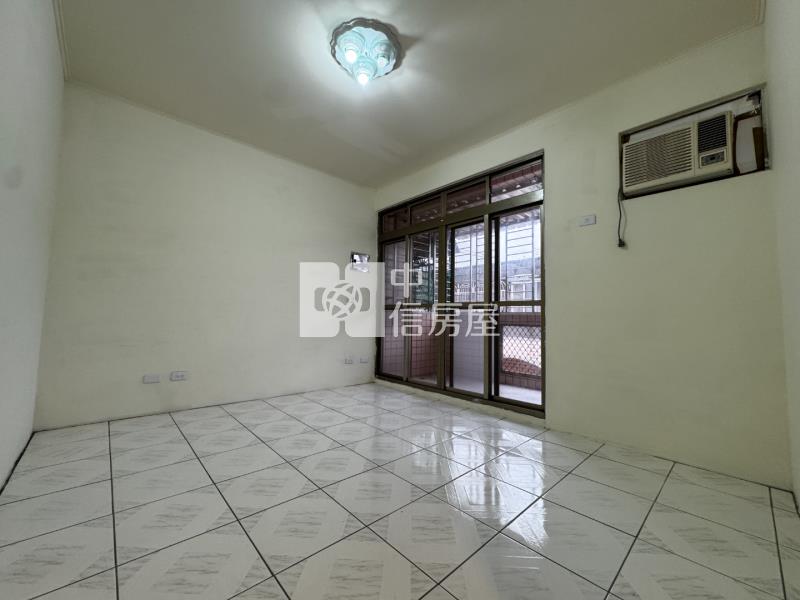 楊梅四房便宜透天+平面車位房屋室內格局與周邊環境