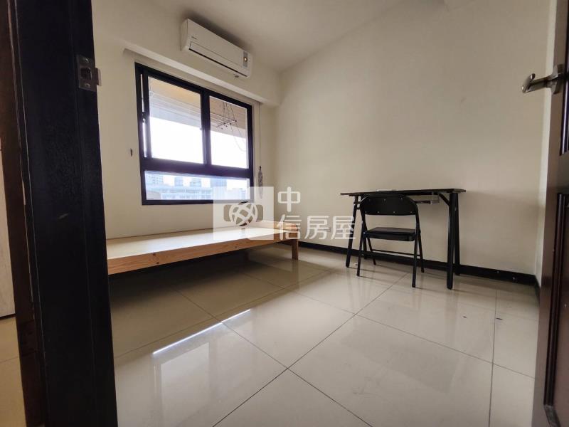 (寓上里安)低於行情~寓上里安三房+雙車美廈房屋室內格局與周邊環境