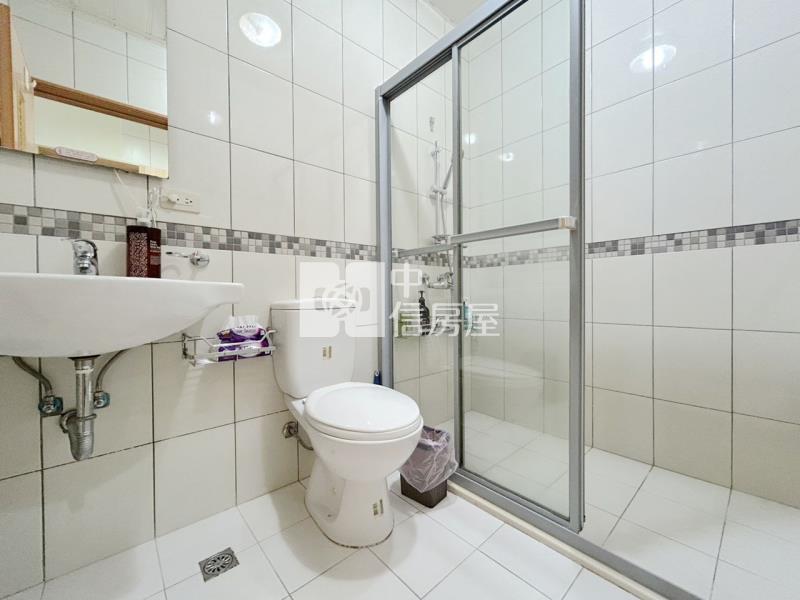 高鐵特區景觀戶平車房屋室內格局與周邊環境