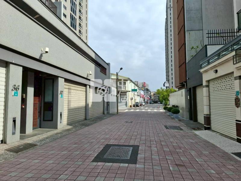 近西湖公園朝南優質建地房屋室內格局與周邊環境