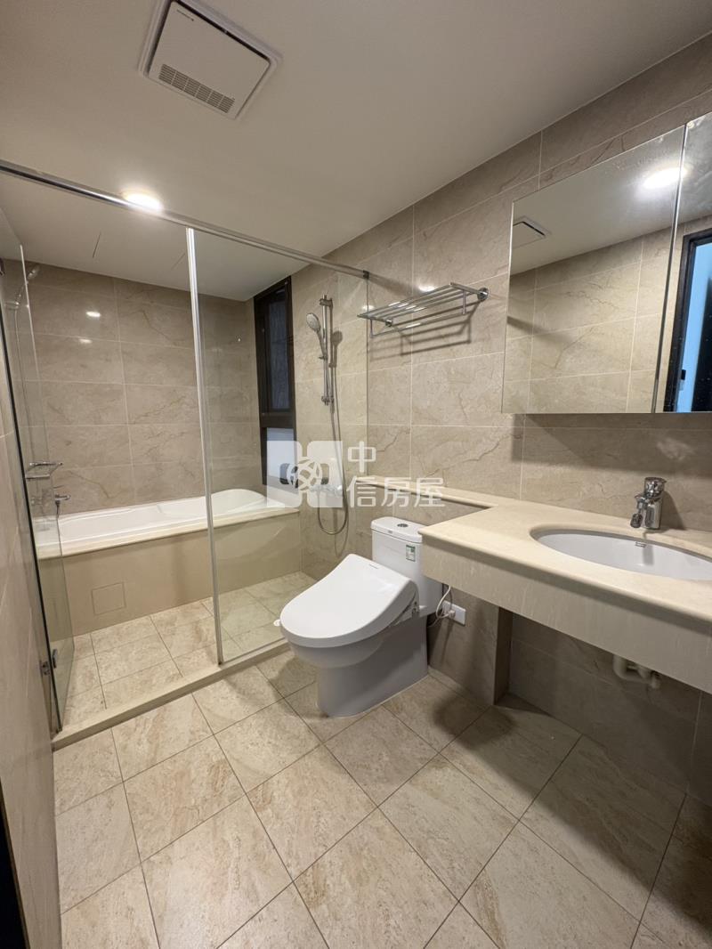 櫻花孩子王面學校三房平車露台戶房屋室內格局與周邊環境