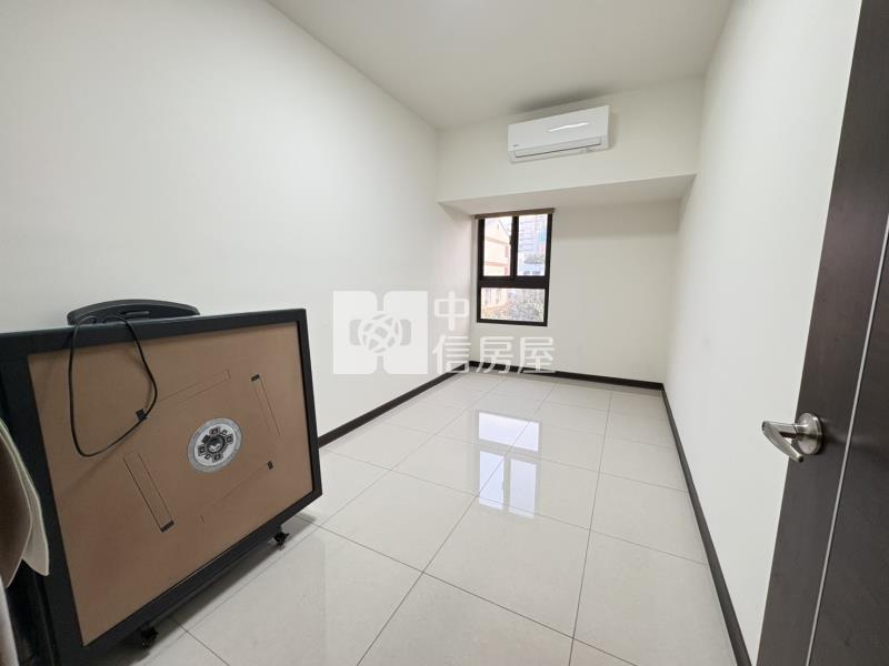 櫻花孩子王面學校三房平車露台戶房屋室內格局與周邊環境