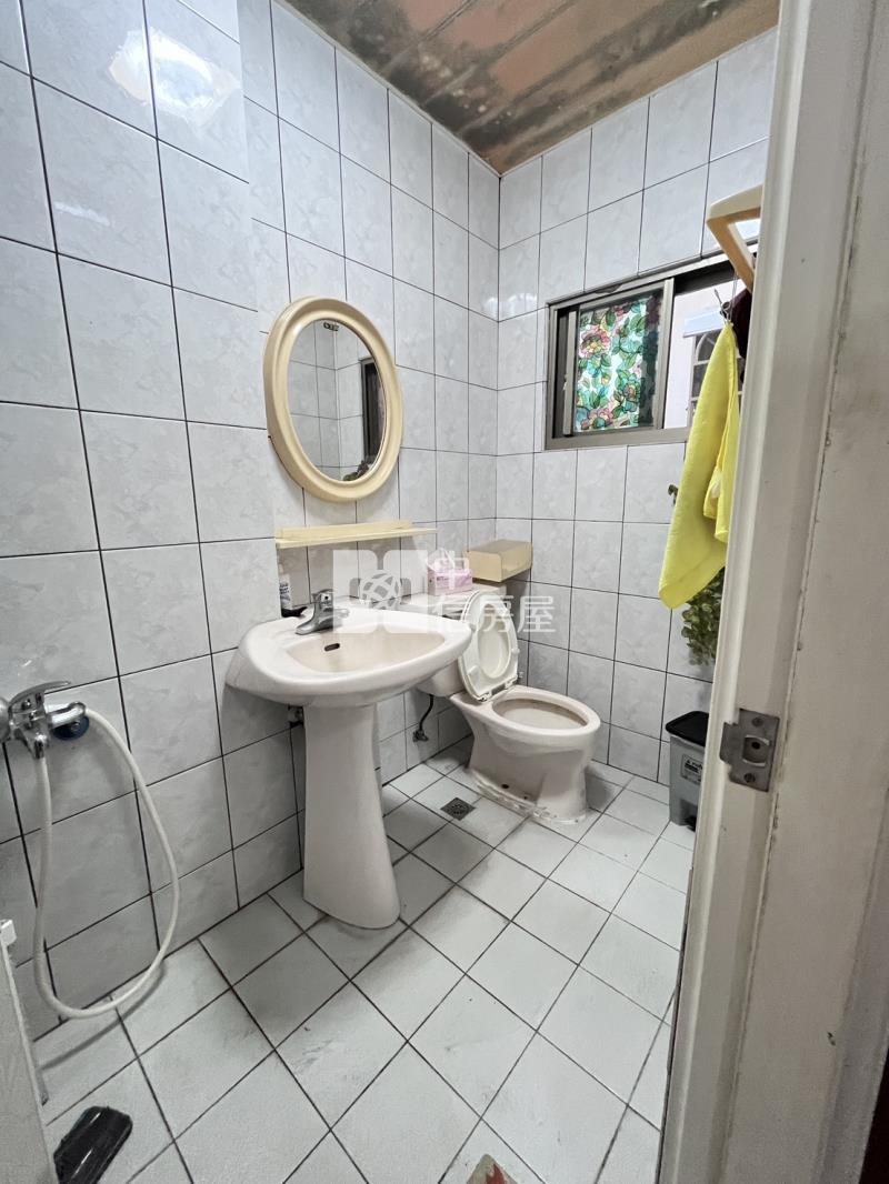 大港國小雙車墅(專)房屋室內格局與周邊環境