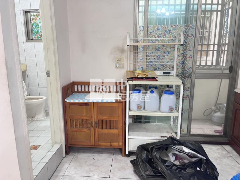 大港國小雙車墅(專)房屋室內格局與周邊環境