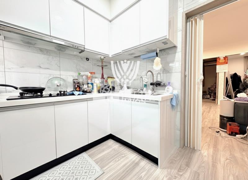 【冠軍】安一路美裝三房低樓層房屋室內格局與周邊環境